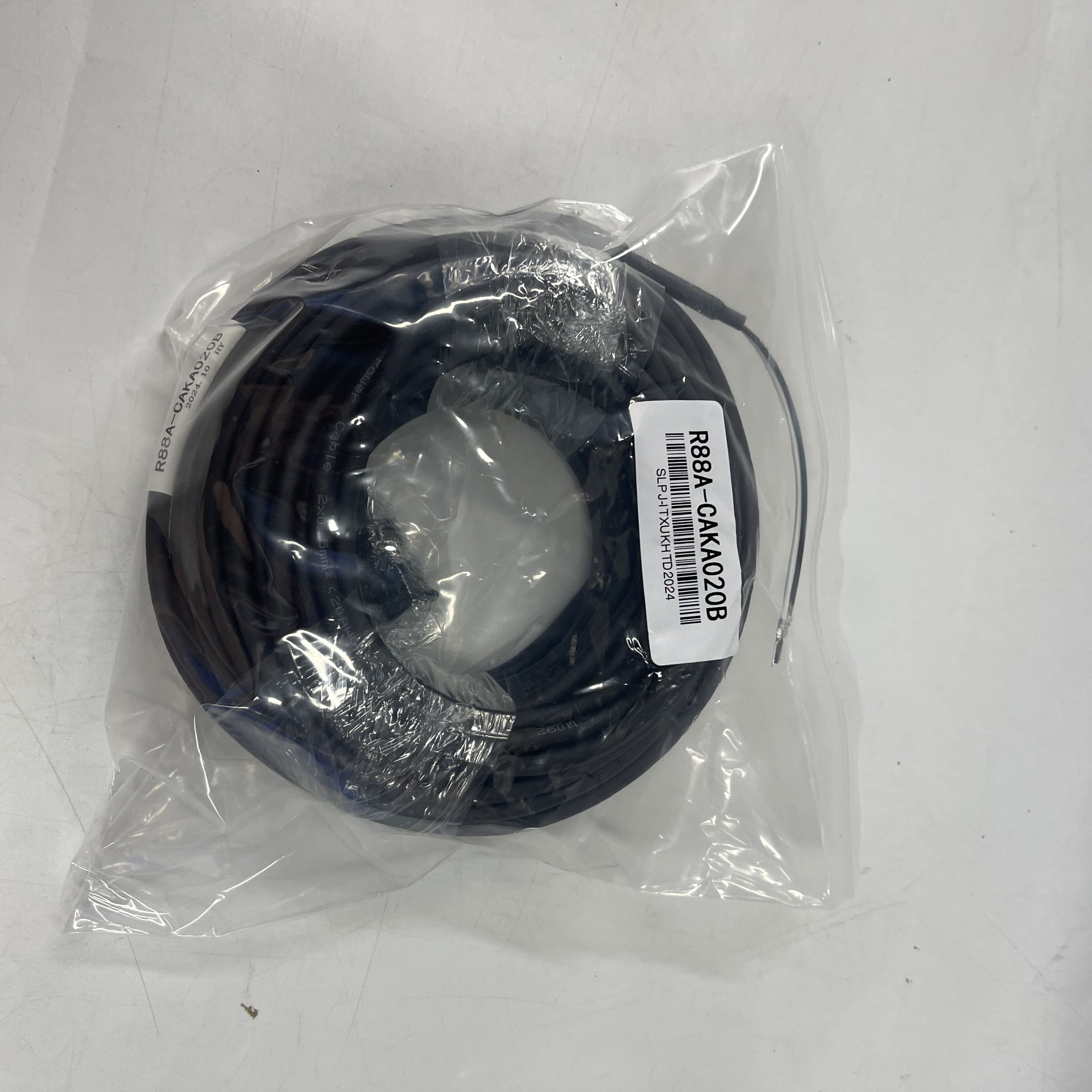 (Unspecified) Cable R88A-CAKA020B