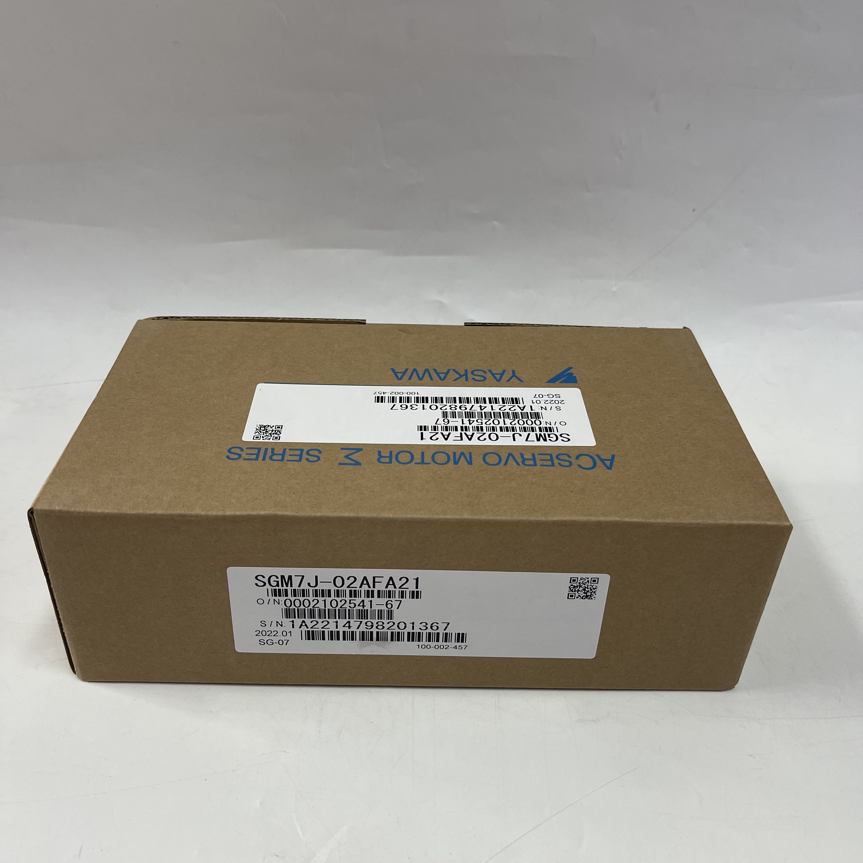 Yaskawa AC Servo Motor SGM7J-02AFA21