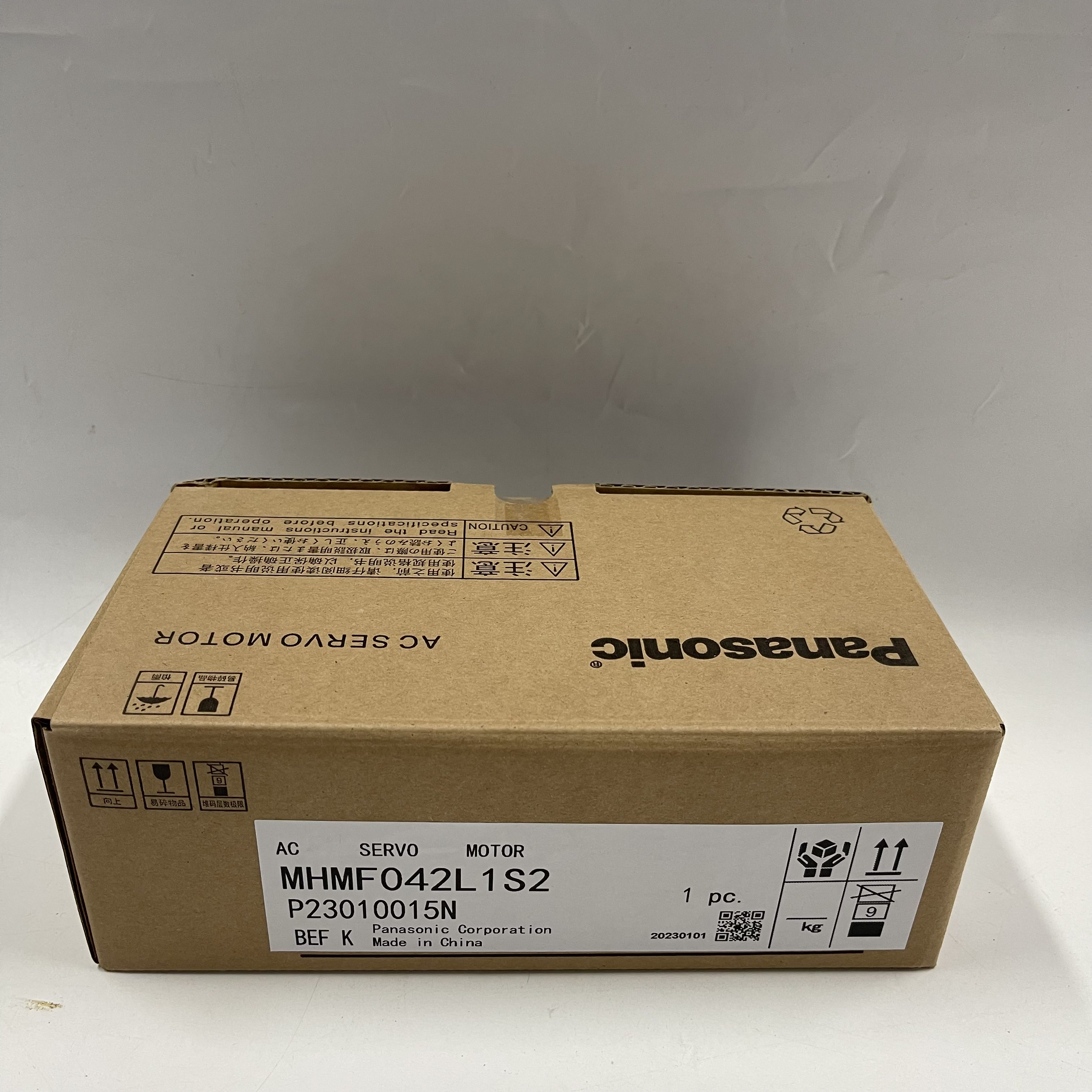 Panasonic AC Servo Motor MHMF042L1S2