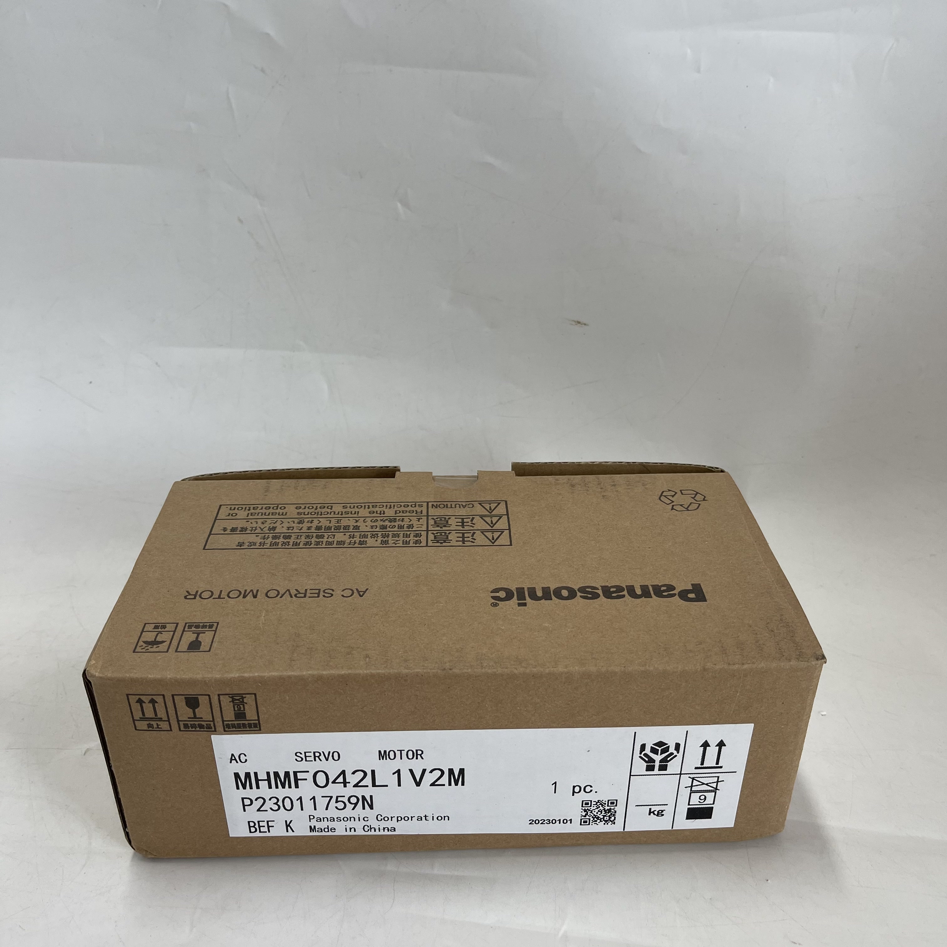 Panasonic AC Servo Motor MHMF042L1V2M